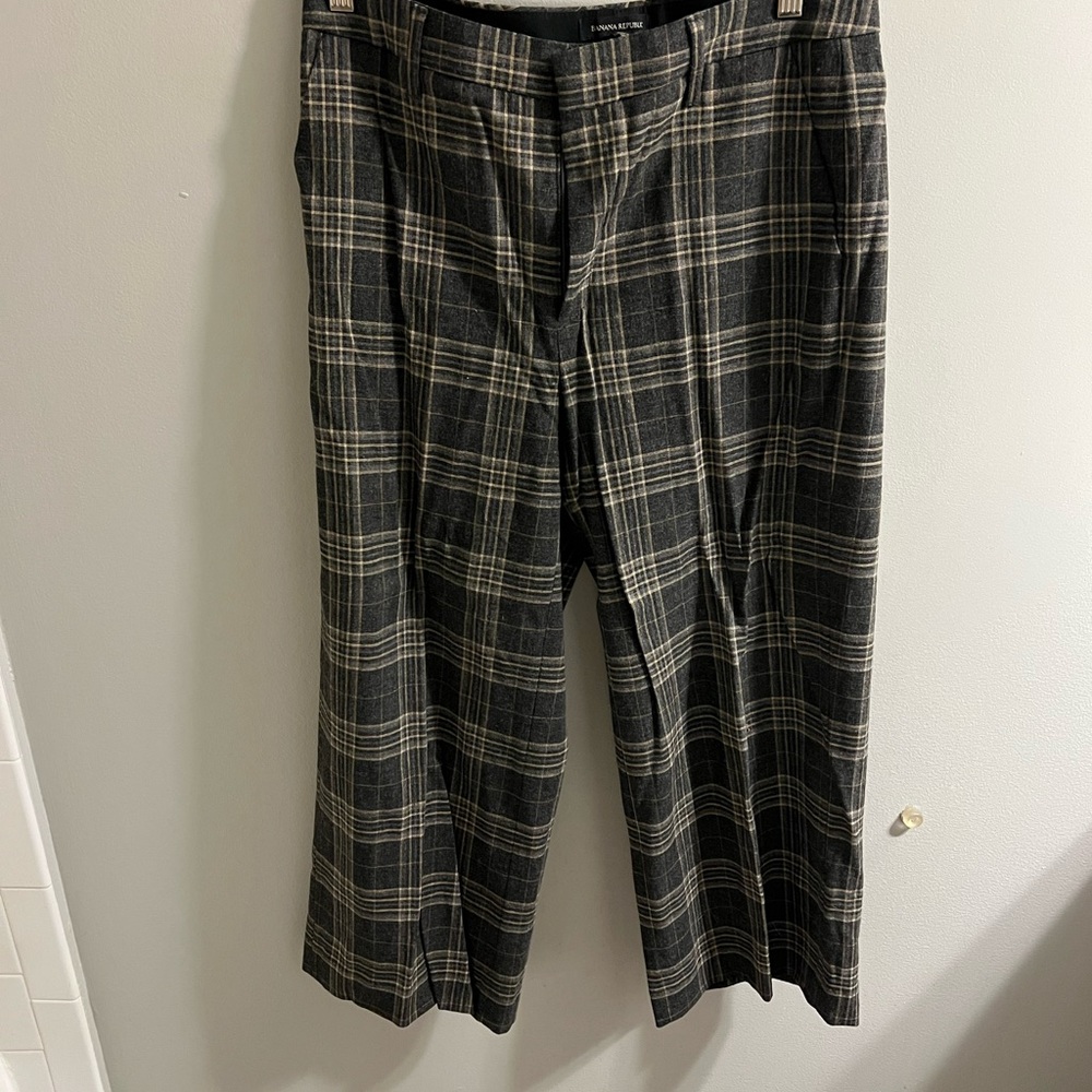 Women’s plaid pants